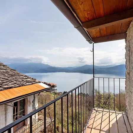 Apartment La Torretta Di Mozzola